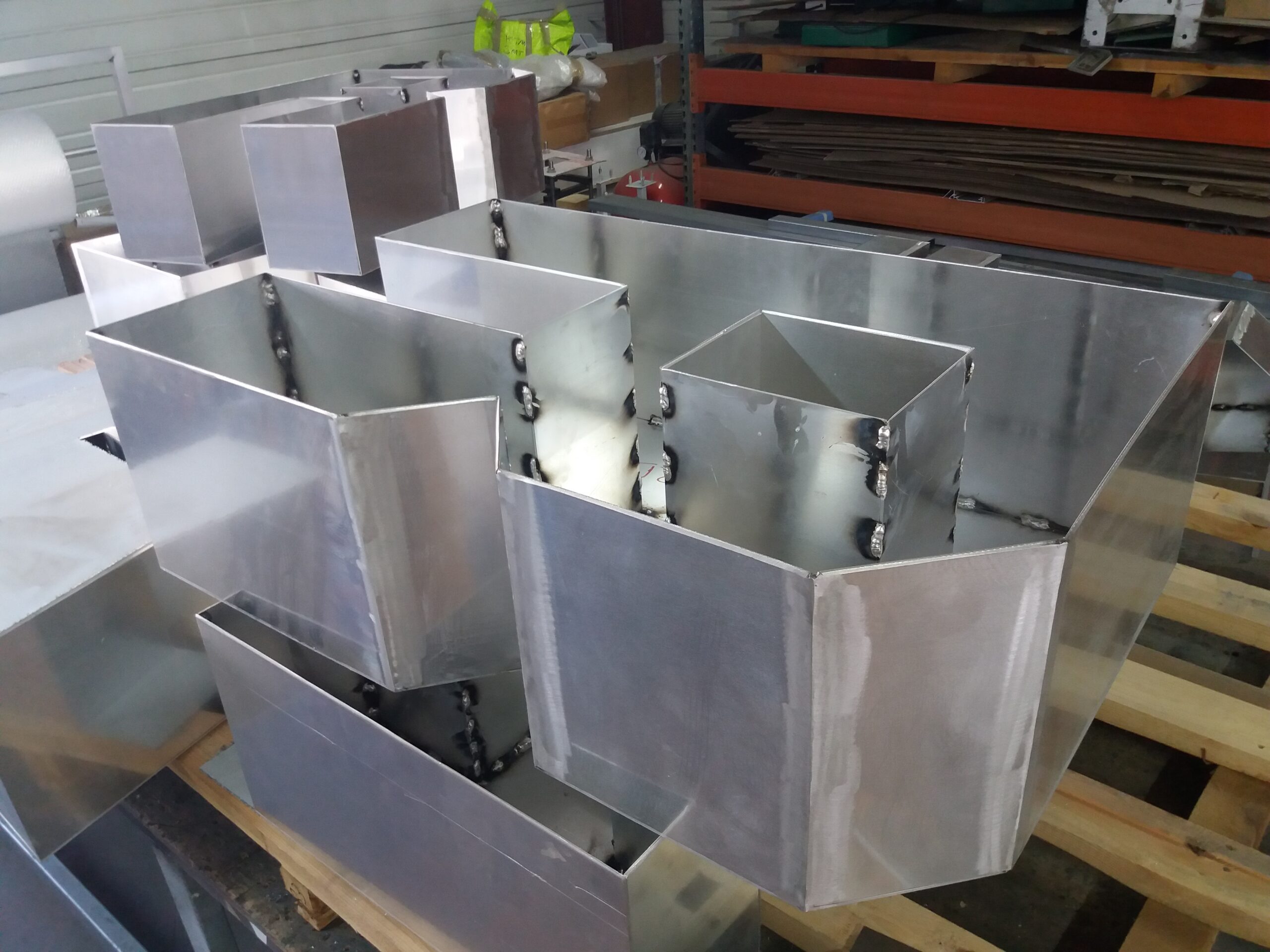 Lettres géantes enseigne industrielle